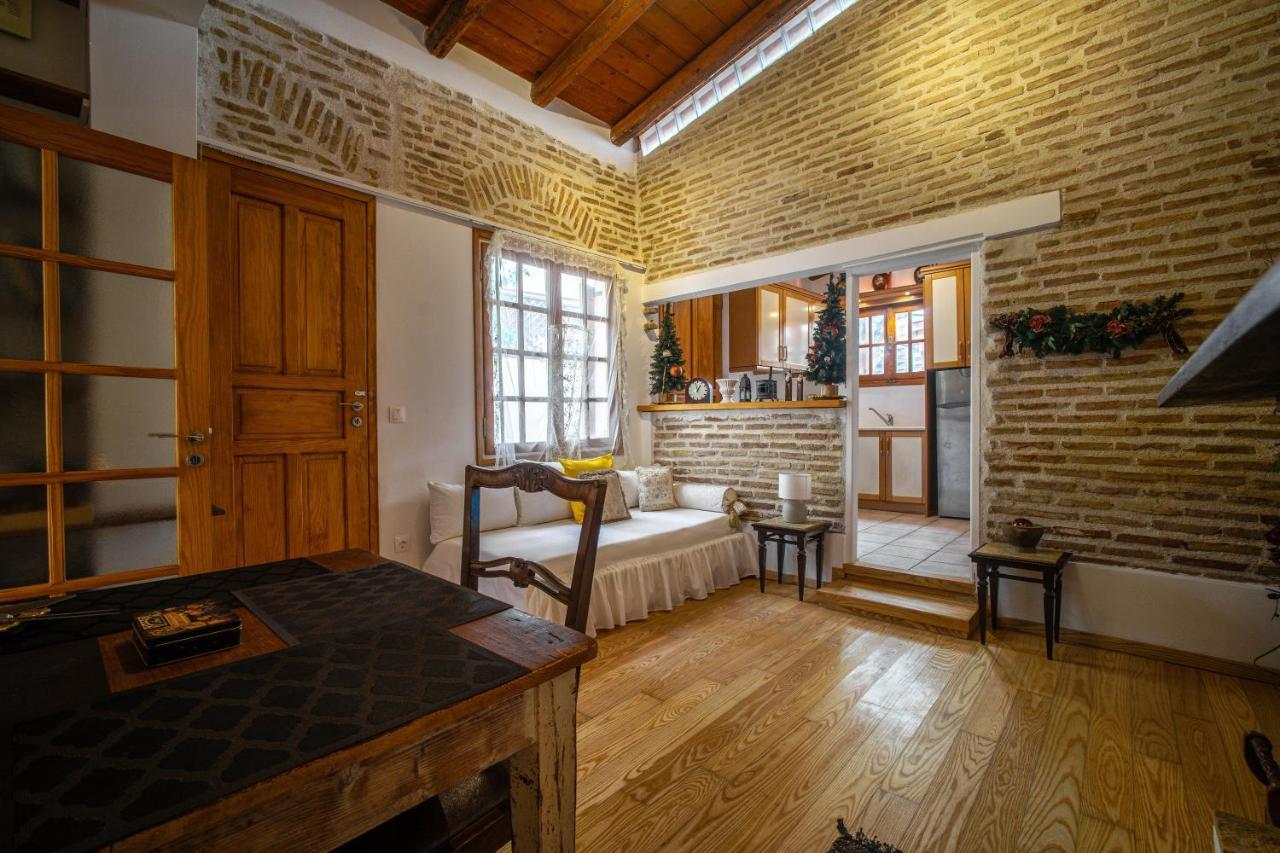 Luxurious Villa At Mets Athén Kültér fotó