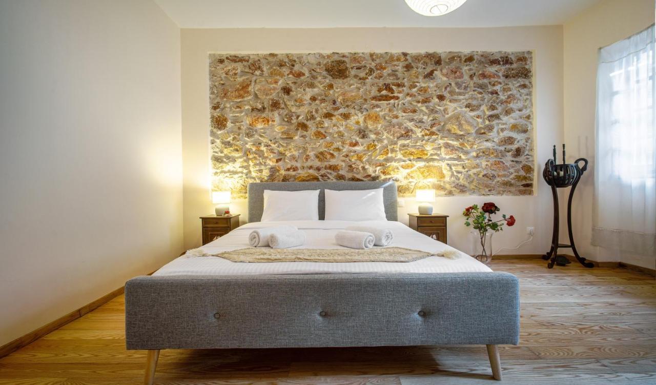 Luxurious Villa At Mets Athén Kültér fotó