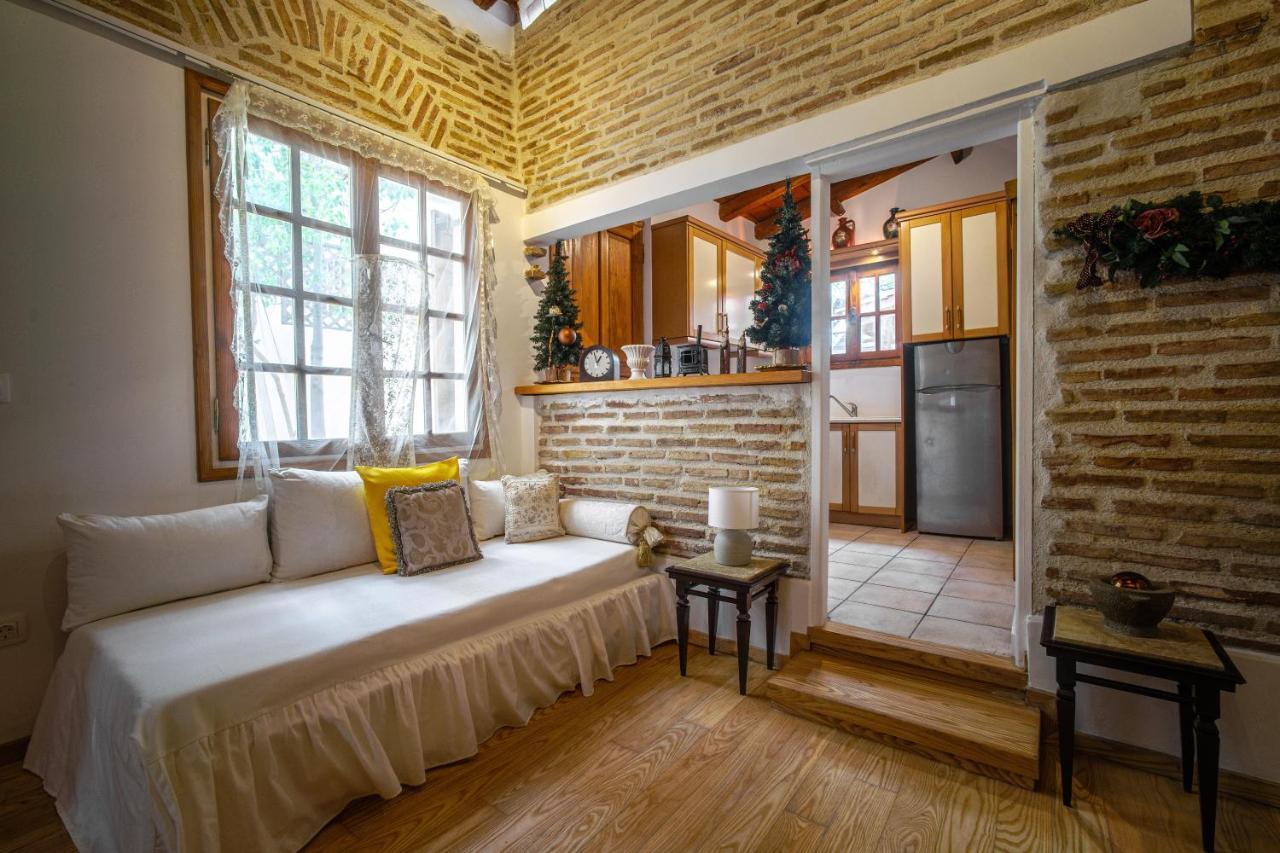 Luxurious Villa At Mets Athén Kültér fotó